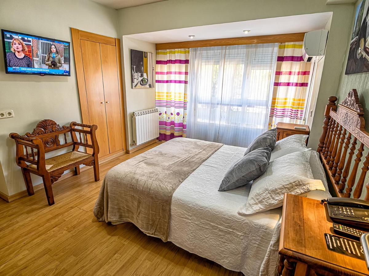 Hostal Real Aranjuez Bagian luar foto